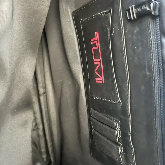 TUMI Leather Expandable Bag - Picture 10 of 16